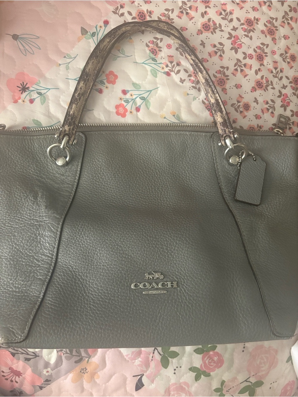 COACH Pebbled Gray Leather Tote with Patterned Handles and crossbody strap - Picture 3 of 3